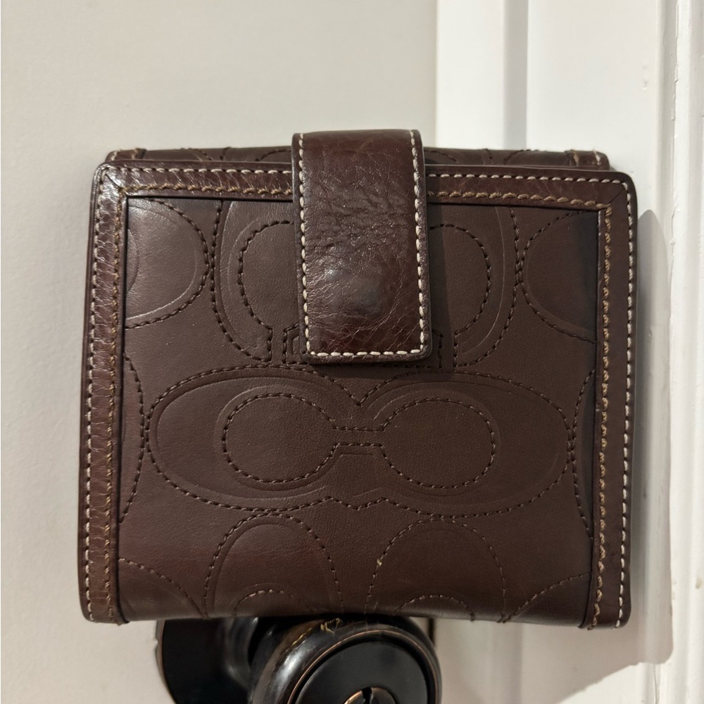 Coach Brown Signature Leather Compact Wallet Multiple Compartments - Picture 2 of 5